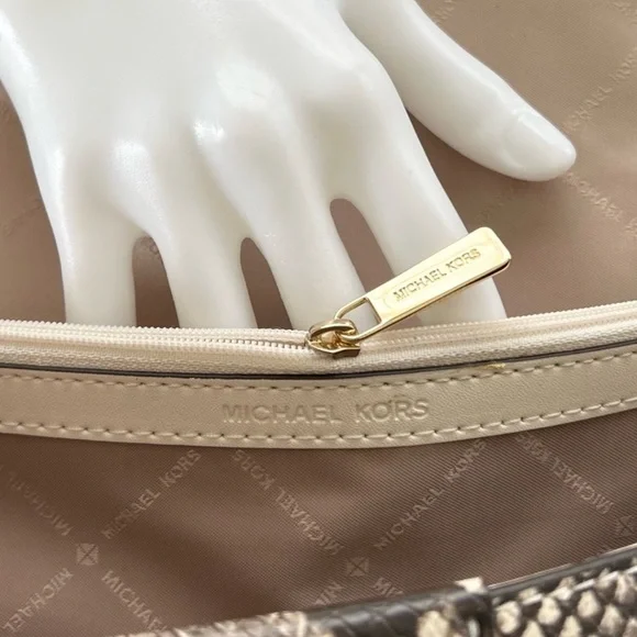 Michael Kors Sonia Medium Snake Embossed Chain Strap Shoulder Bag Purse - Picture 11 of 12